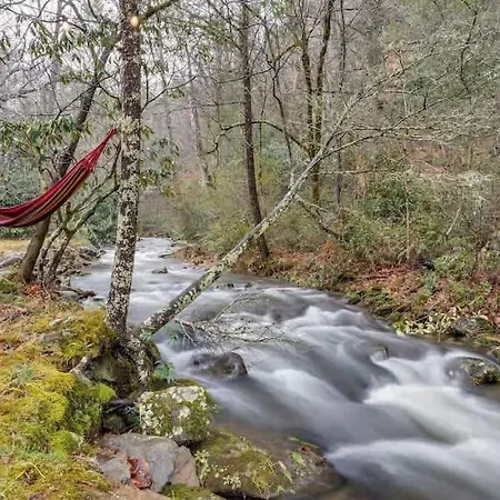 Secluded Creekside Cabins With Hot Tubs - Perfect